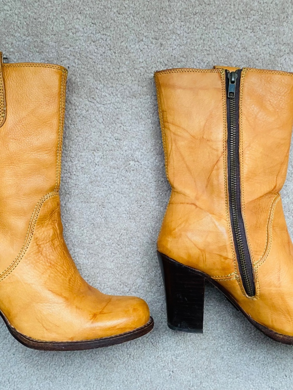 Women's Frye Boots Size 10 - Picture 2 of 4